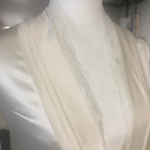 La Perla silk dressing gown - Picture 1 of 10